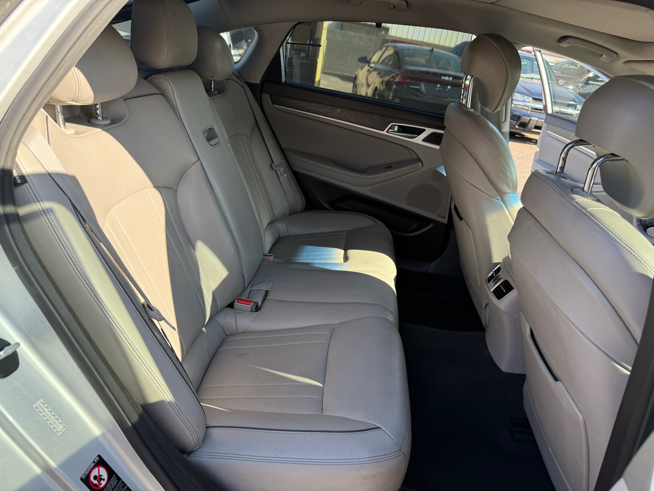 Hyundai Genesis  2016 Hyundai Genesis  2016