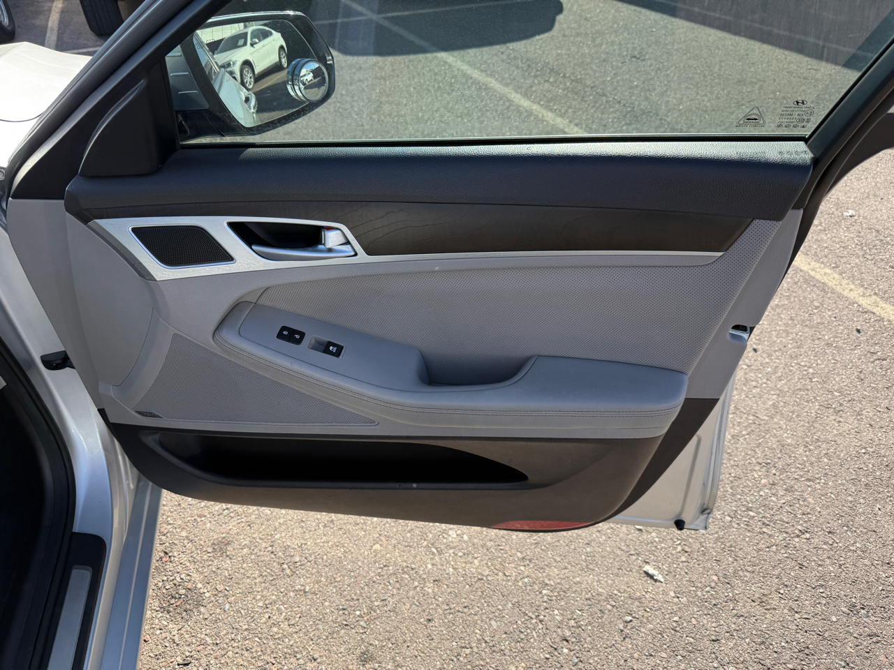 Hyundai Genesis  2016 Hyundai Genesis  2016