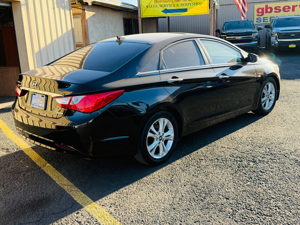 Hyundai Sonata  2013