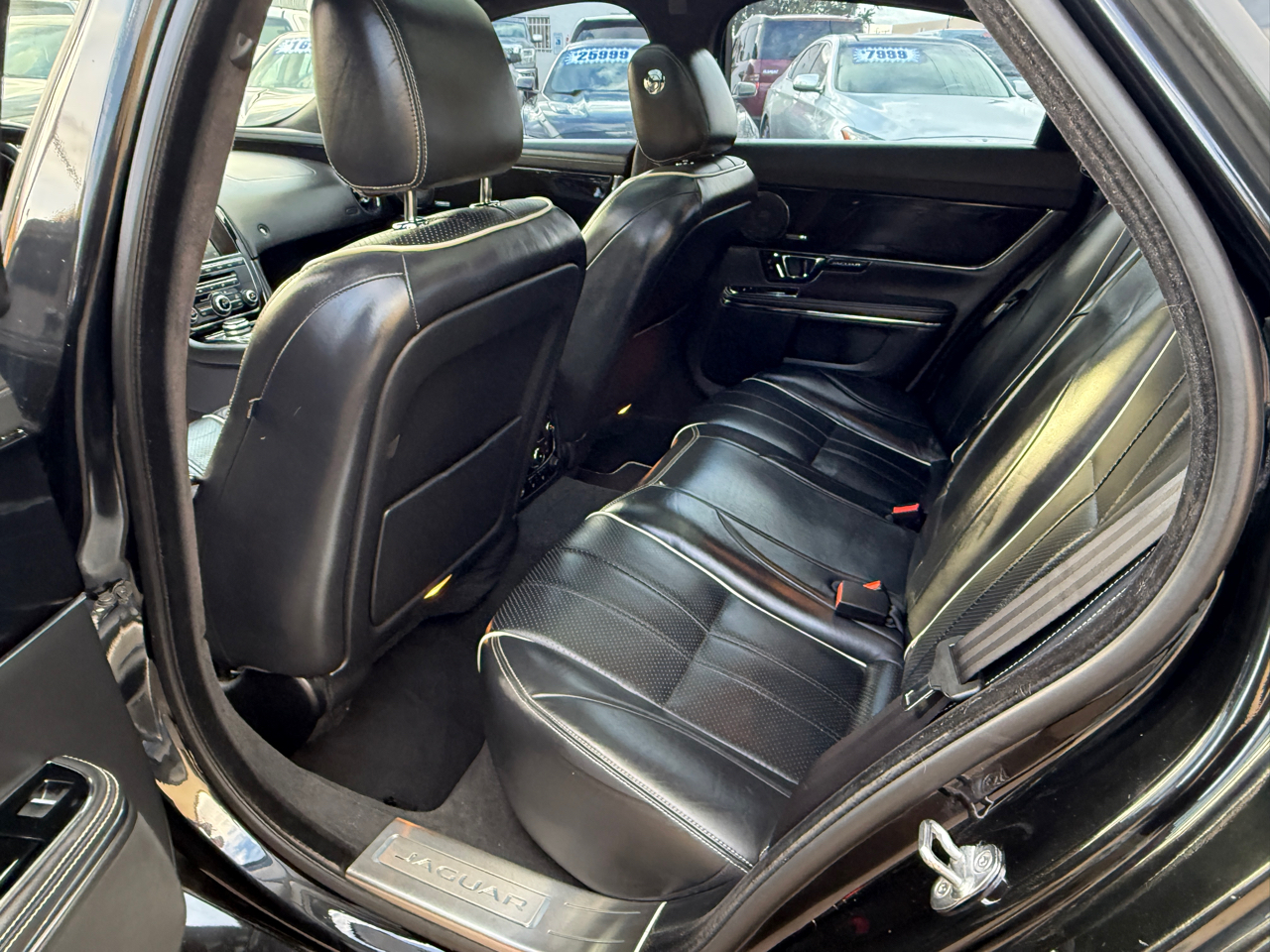 Jaguar XJ-Series  2015