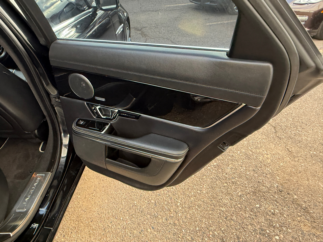 Jaguar XJ-Series  2015