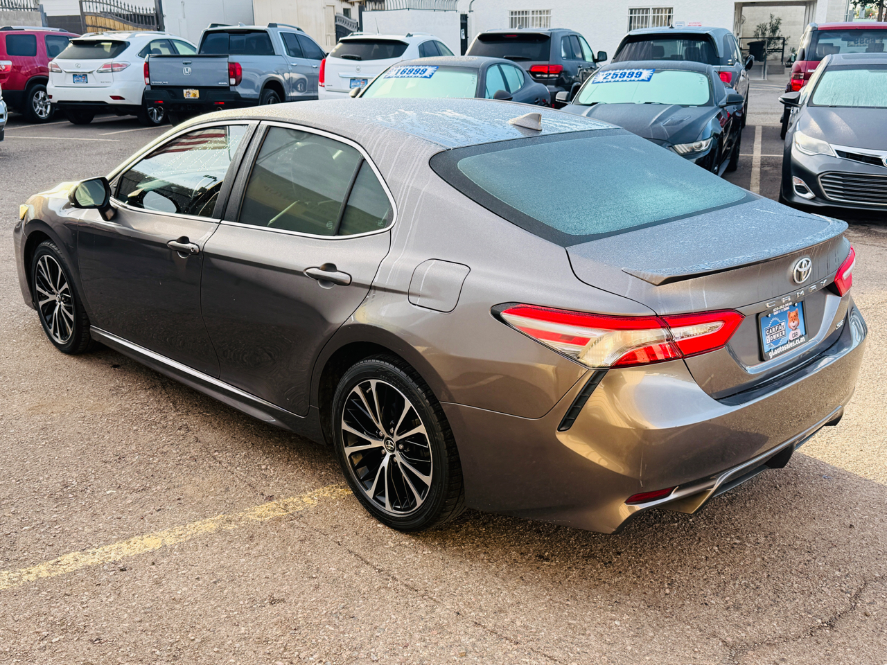 Toyota Camry  2019