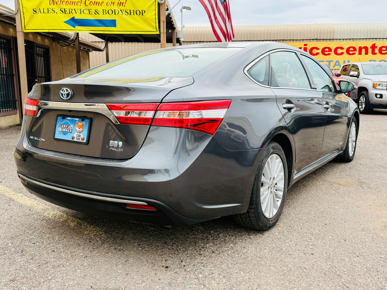 Toyota Avalon Hybrid  2014