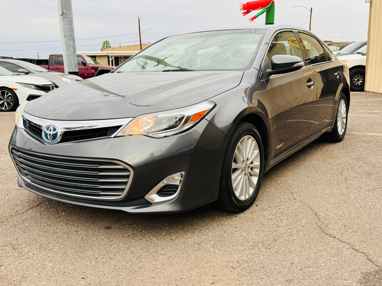 Toyota Avalon Hybrid  2014