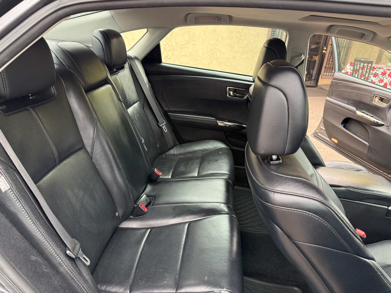 Toyota Avalon Hybrid  2014