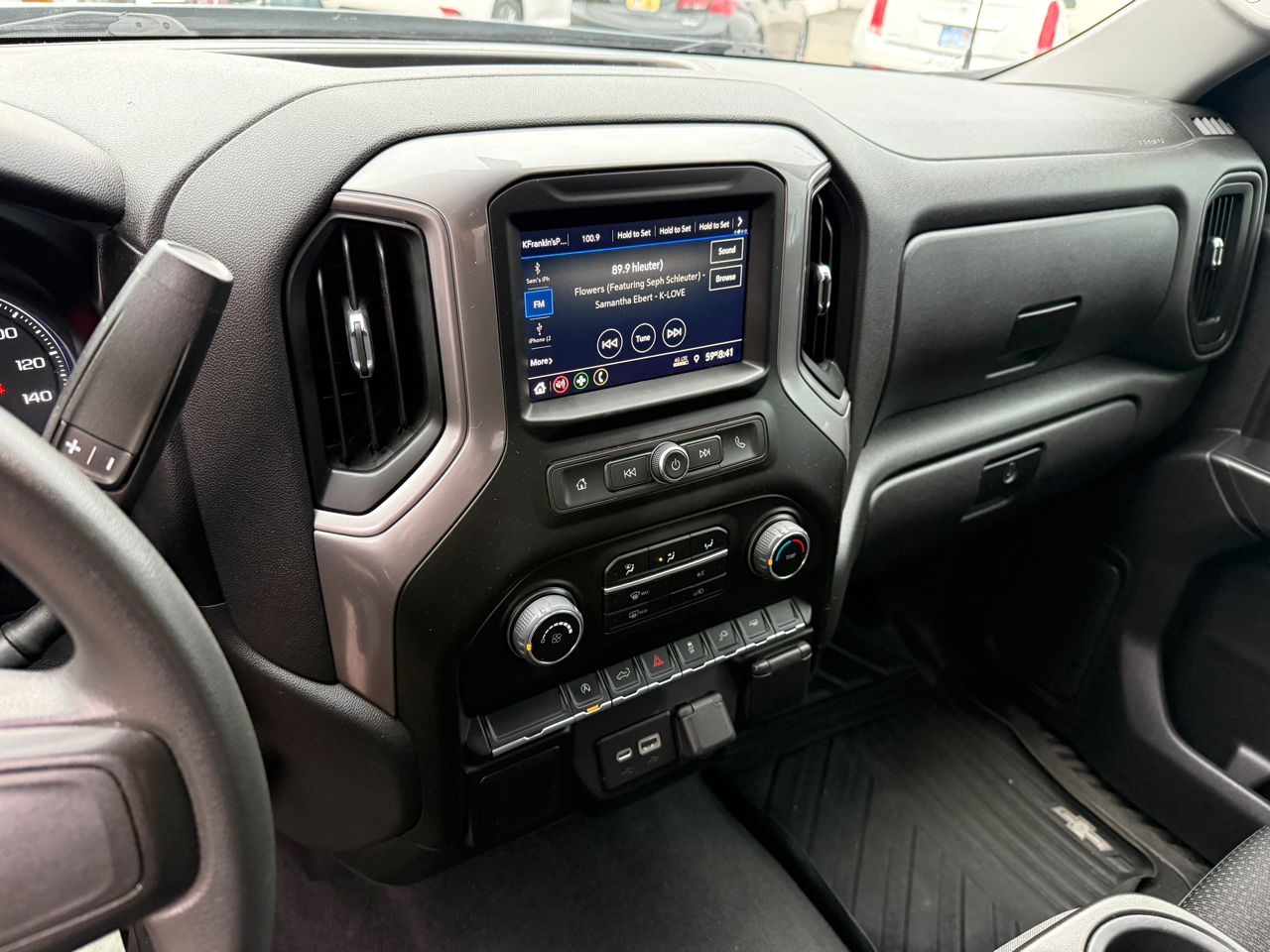 Chevrolet Silverado 1500  2021