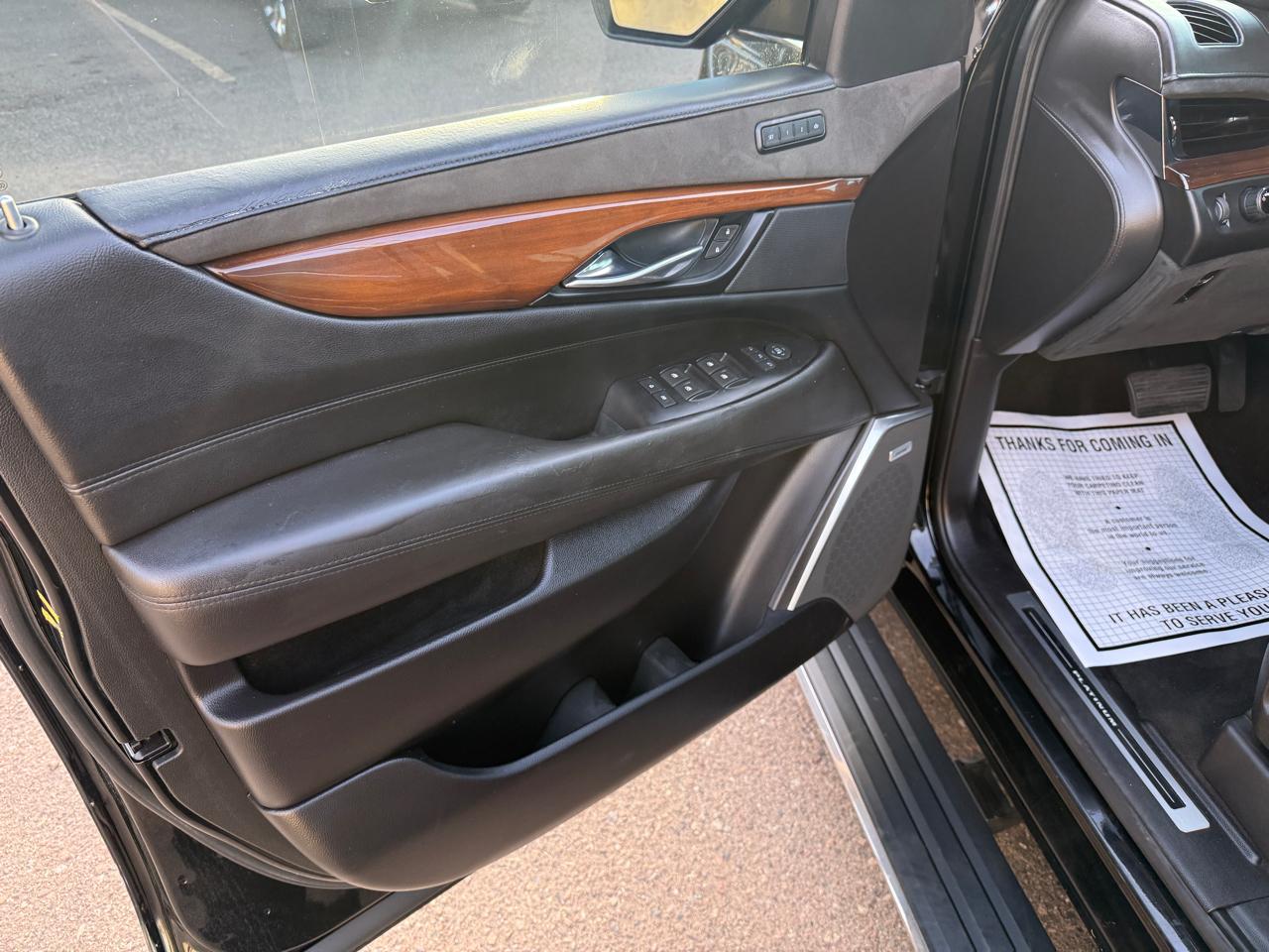 Cadillac Escalade  2016