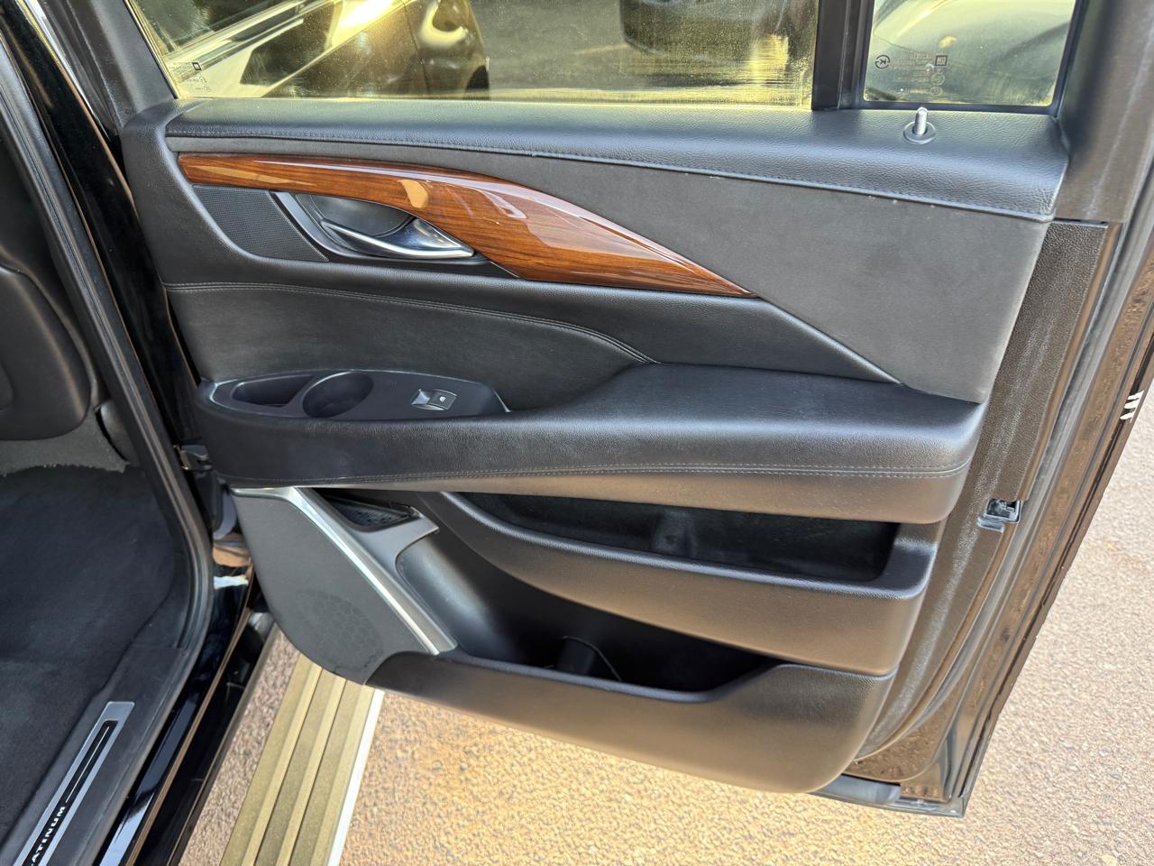 Cadillac Escalade  2016