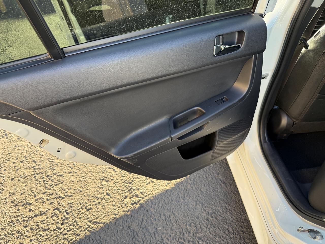 Mitsubishi Lancer  2012