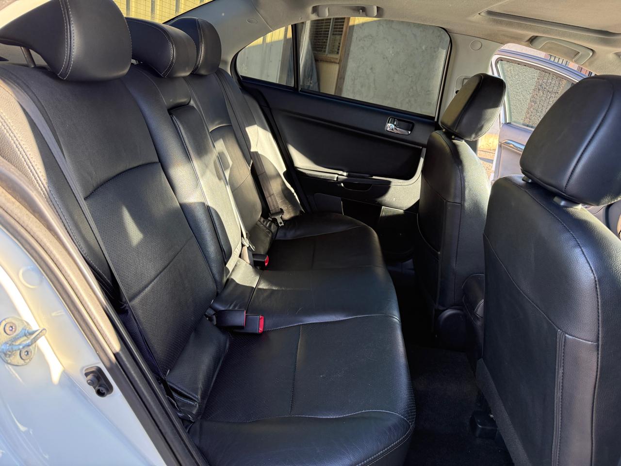 Mitsubishi Lancer  2012