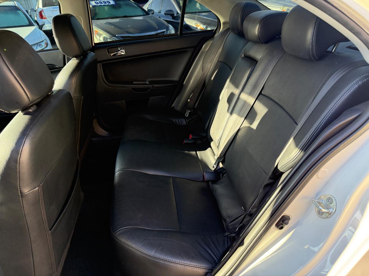 Mitsubishi Lancer  2012