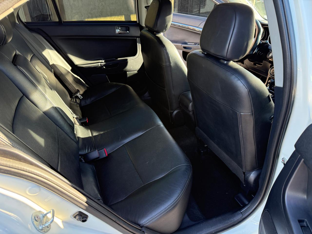 Mitsubishi Lancer  2012