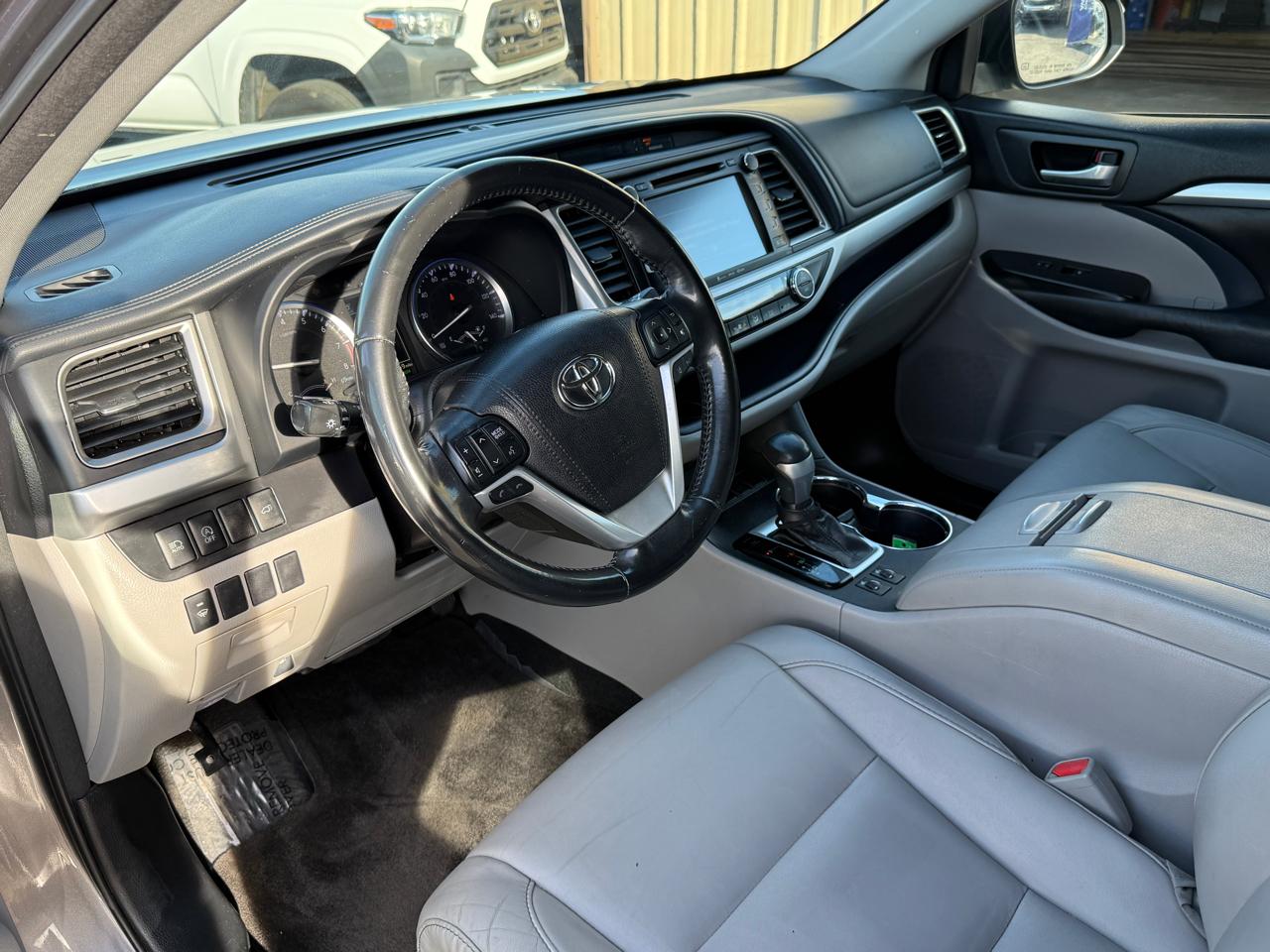 Toyota Highlander  2017