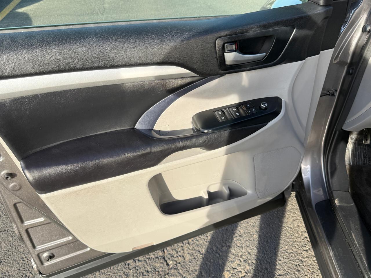 Toyota Highlander  2017