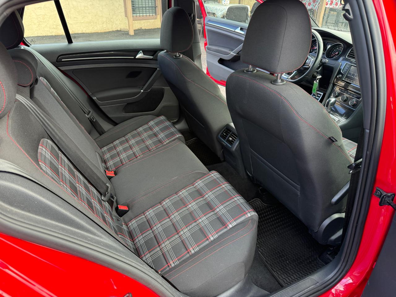 Volkswagen GTI  2016