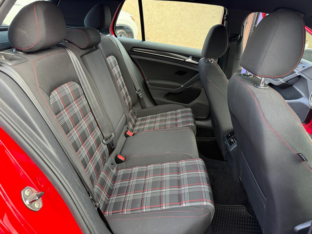 Volkswagen GTI  2016