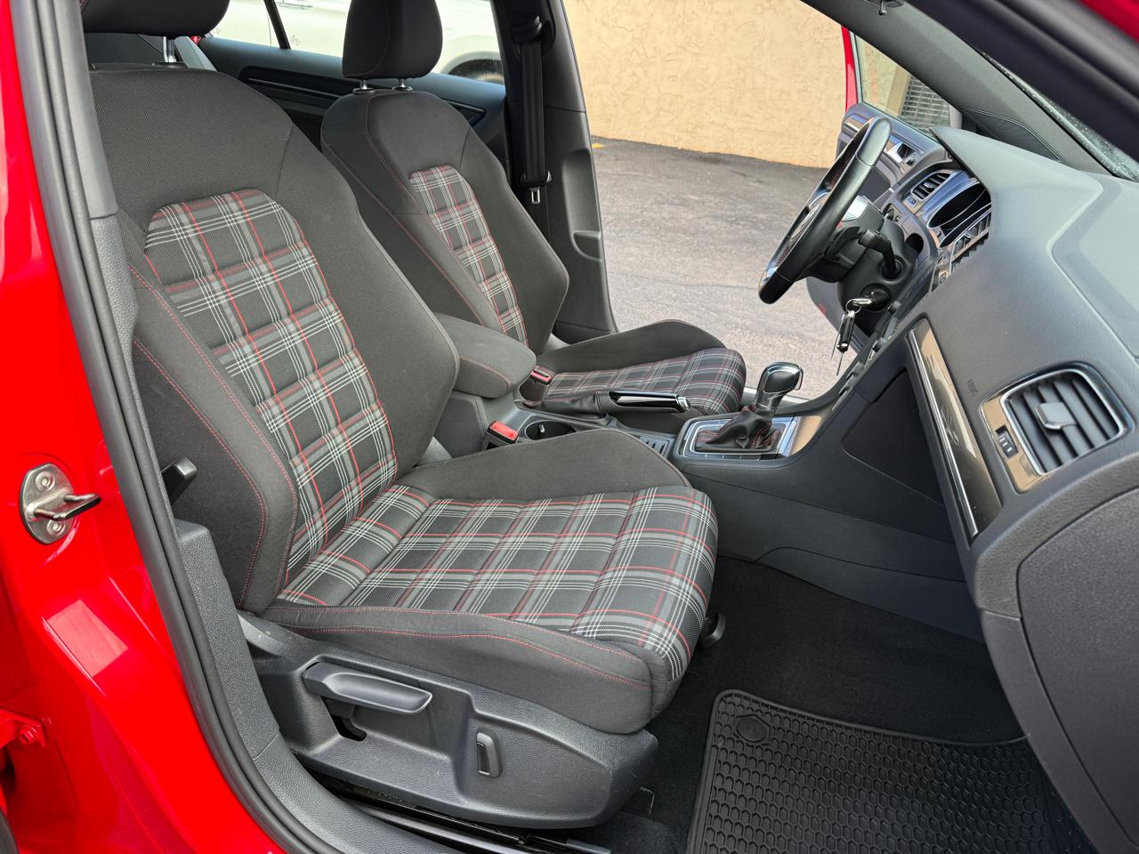 Volkswagen GTI  2016