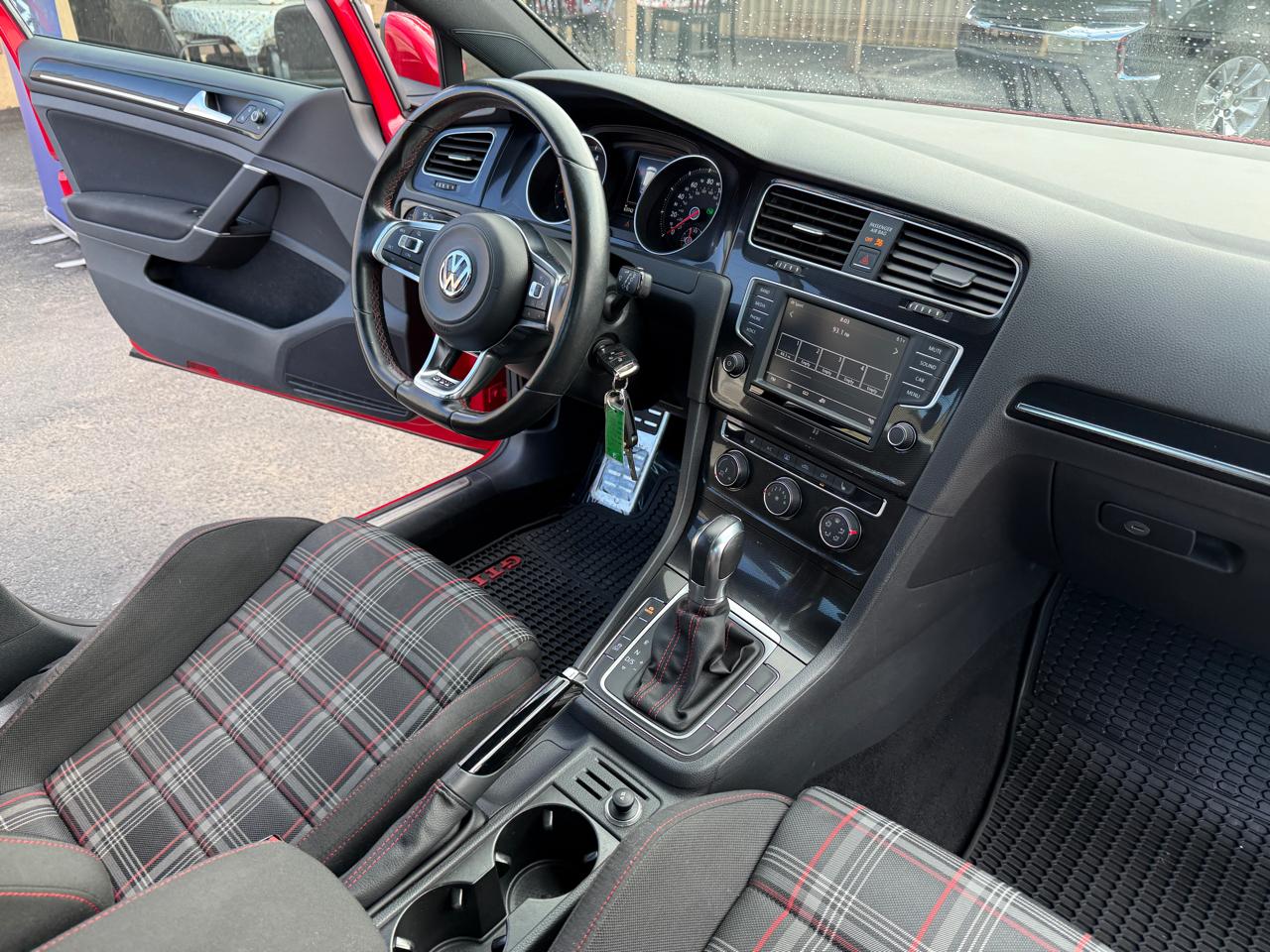 Volkswagen GTI  2016