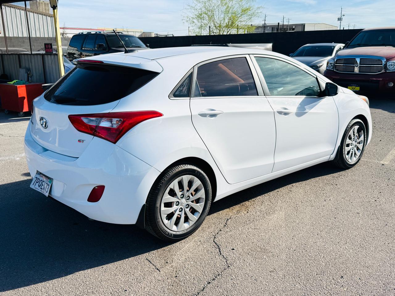 Hyundai Elantra GT  2016