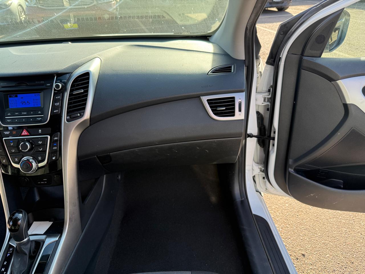 Hyundai Elantra GT  2016