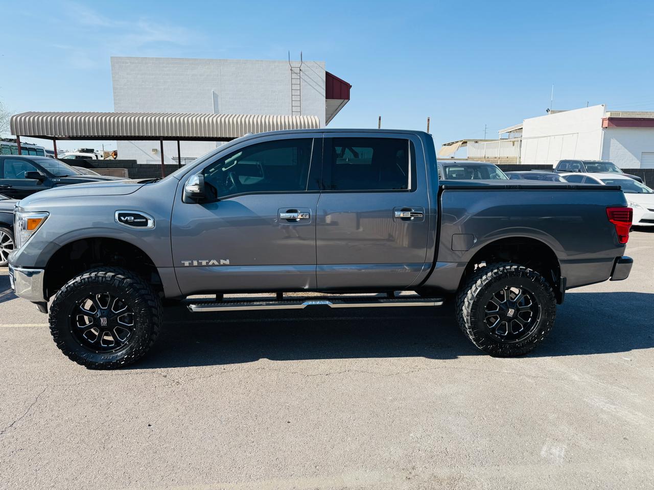 Nissan Titan  2017