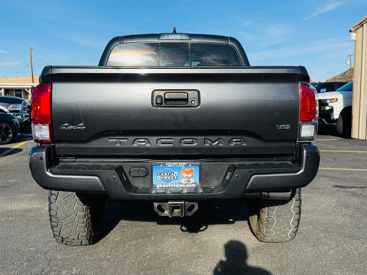 Toyota Tacoma  2018