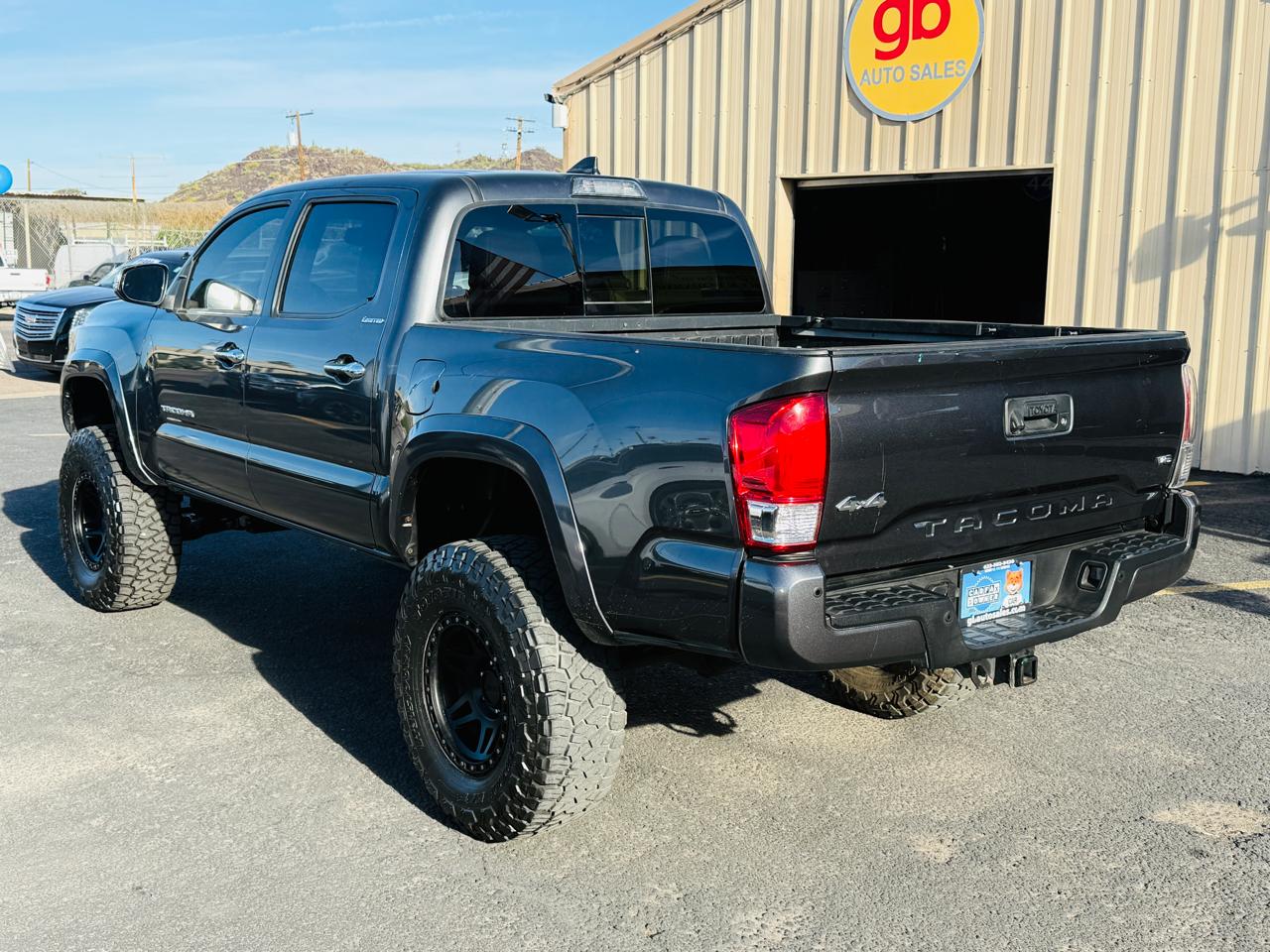 Toyota Tacoma  2018