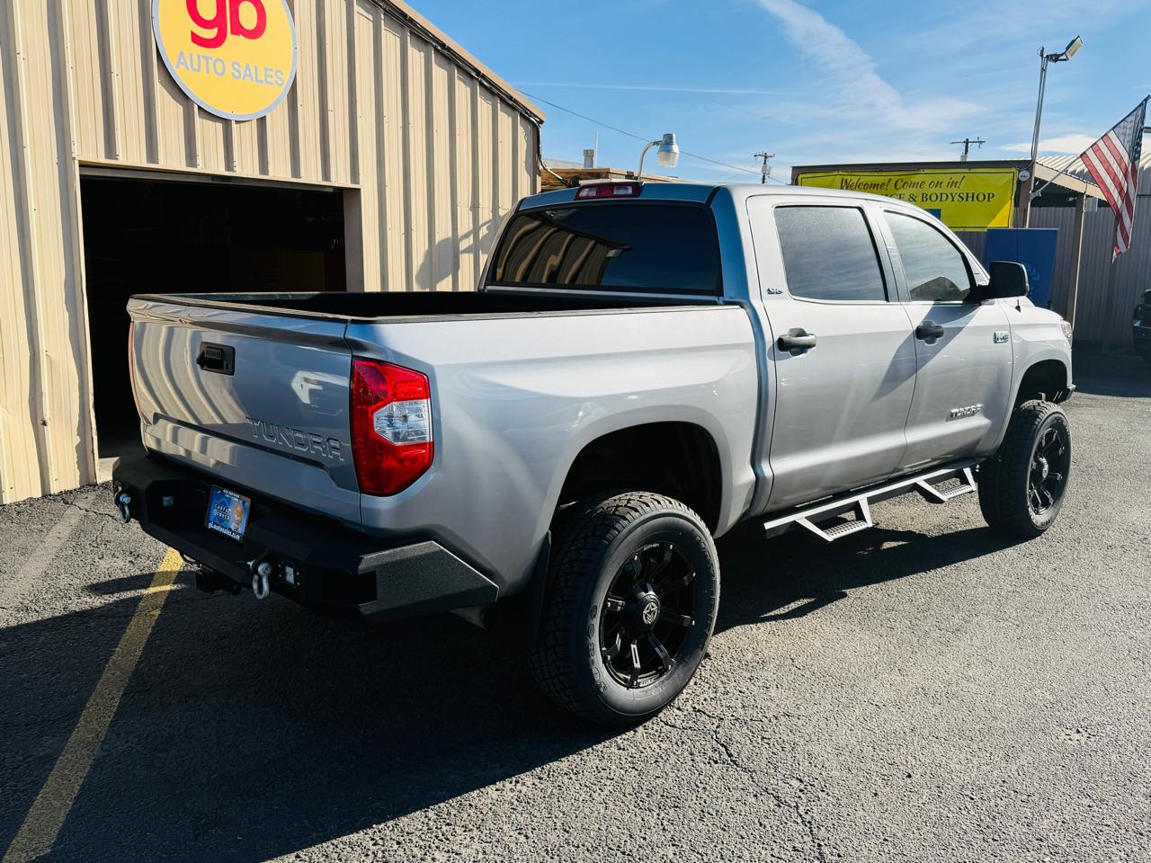 Toyota Tundra  2019