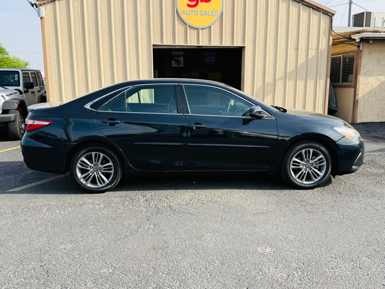 Toyota Camry  2017