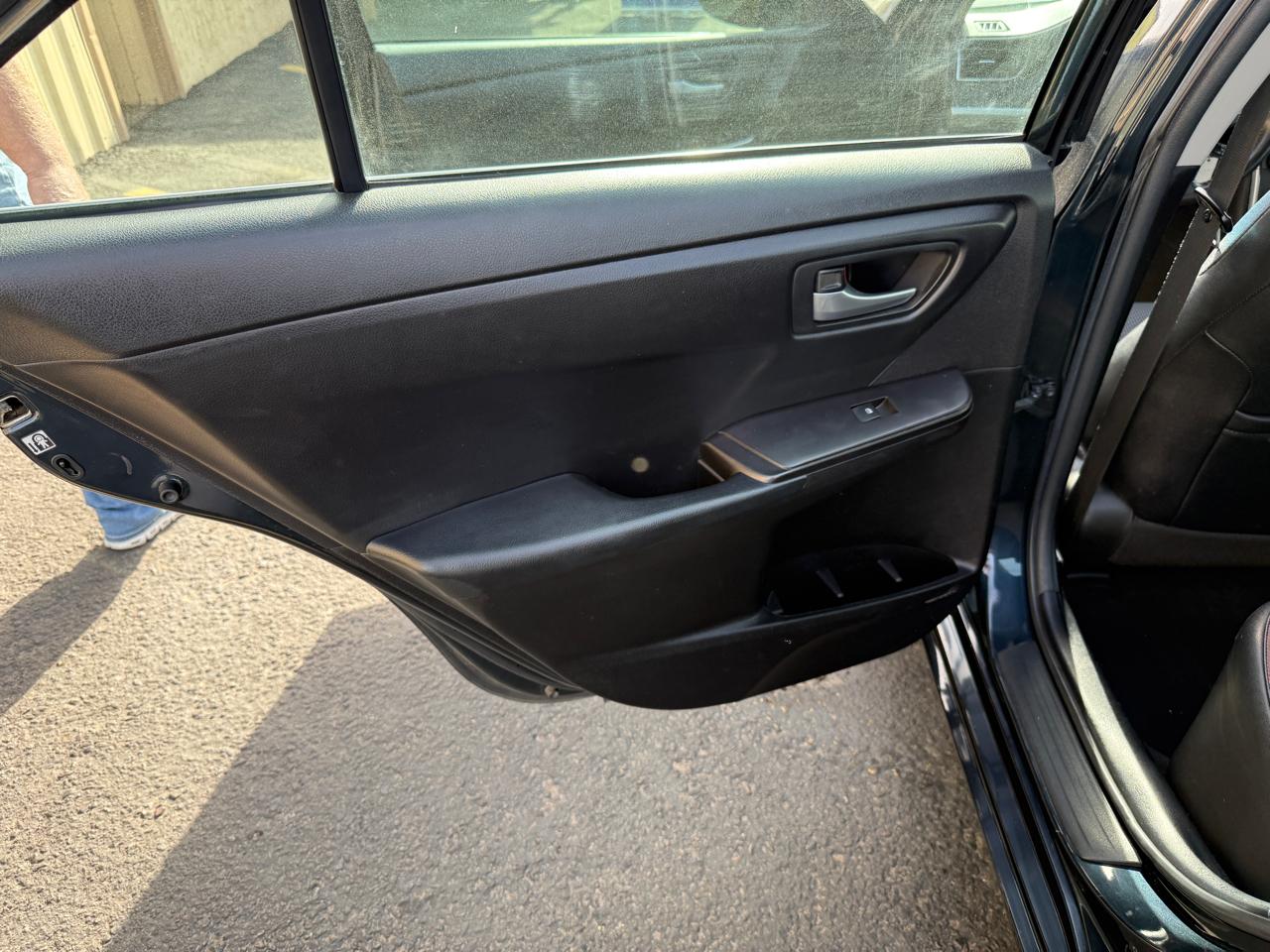 Toyota Camry  2017