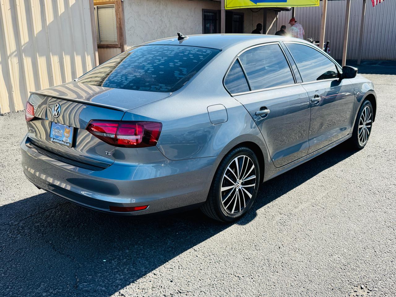 Volkswagen Jetta  2017
