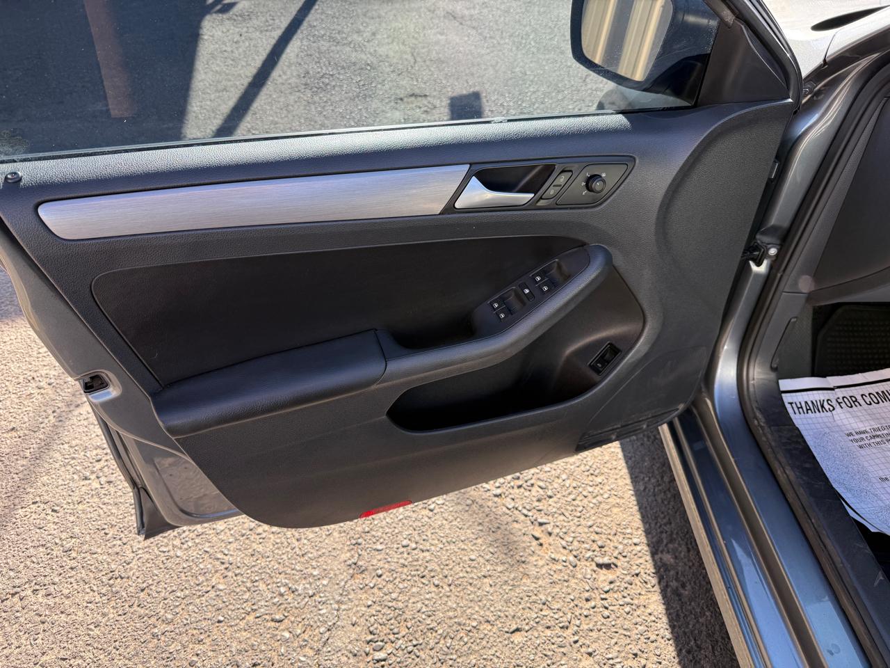 Volkswagen Jetta  2017