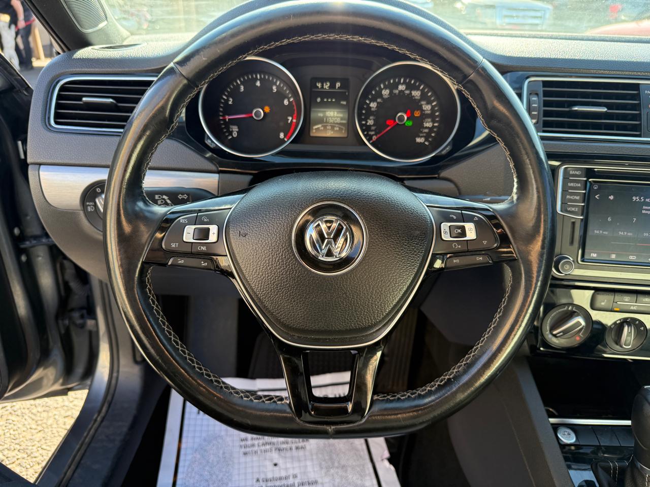 Volkswagen Jetta  2017