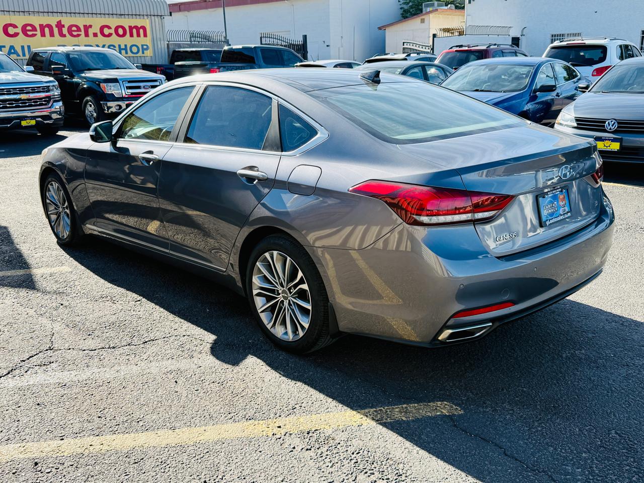 Hyundai Genesis  2016