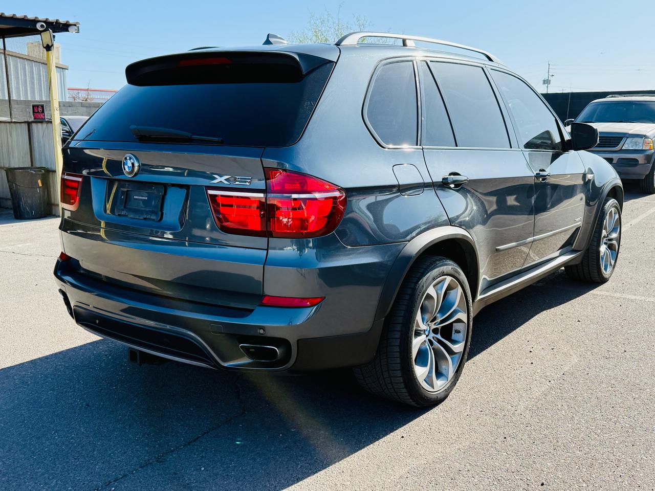 BMW X5  2011