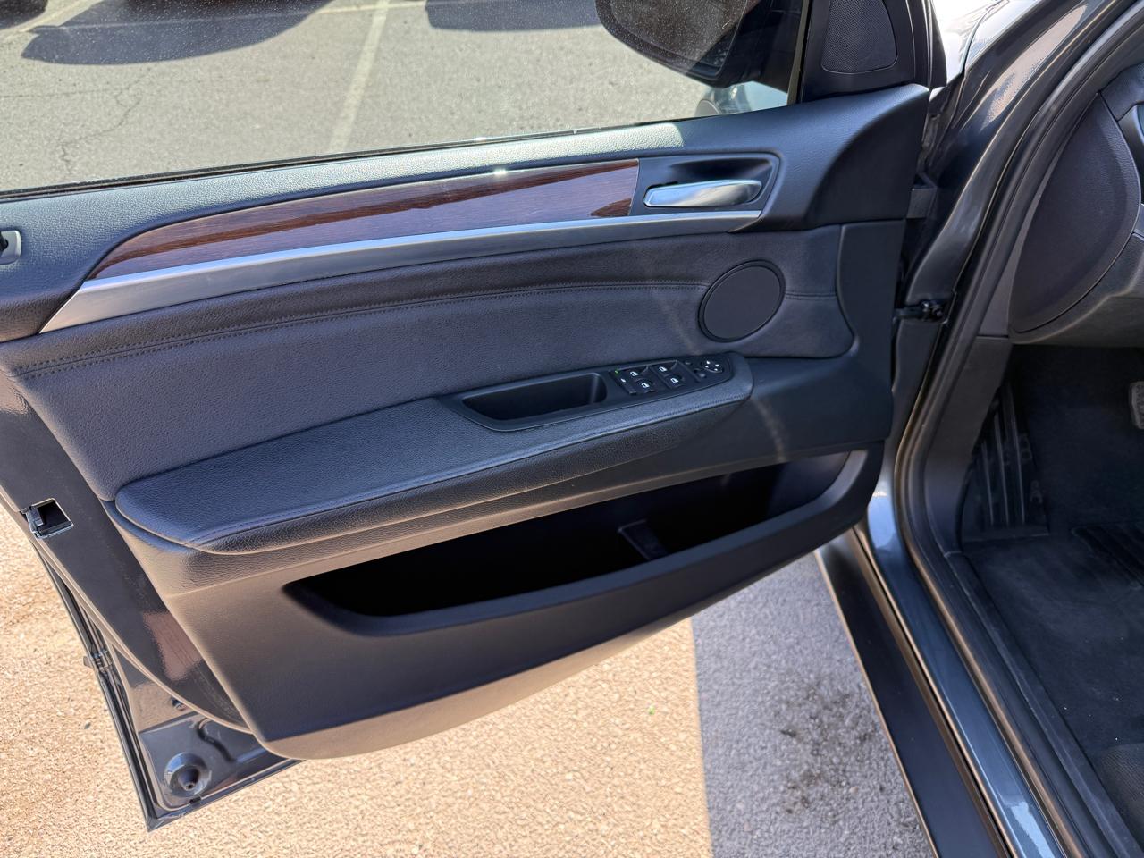 BMW X5  2011