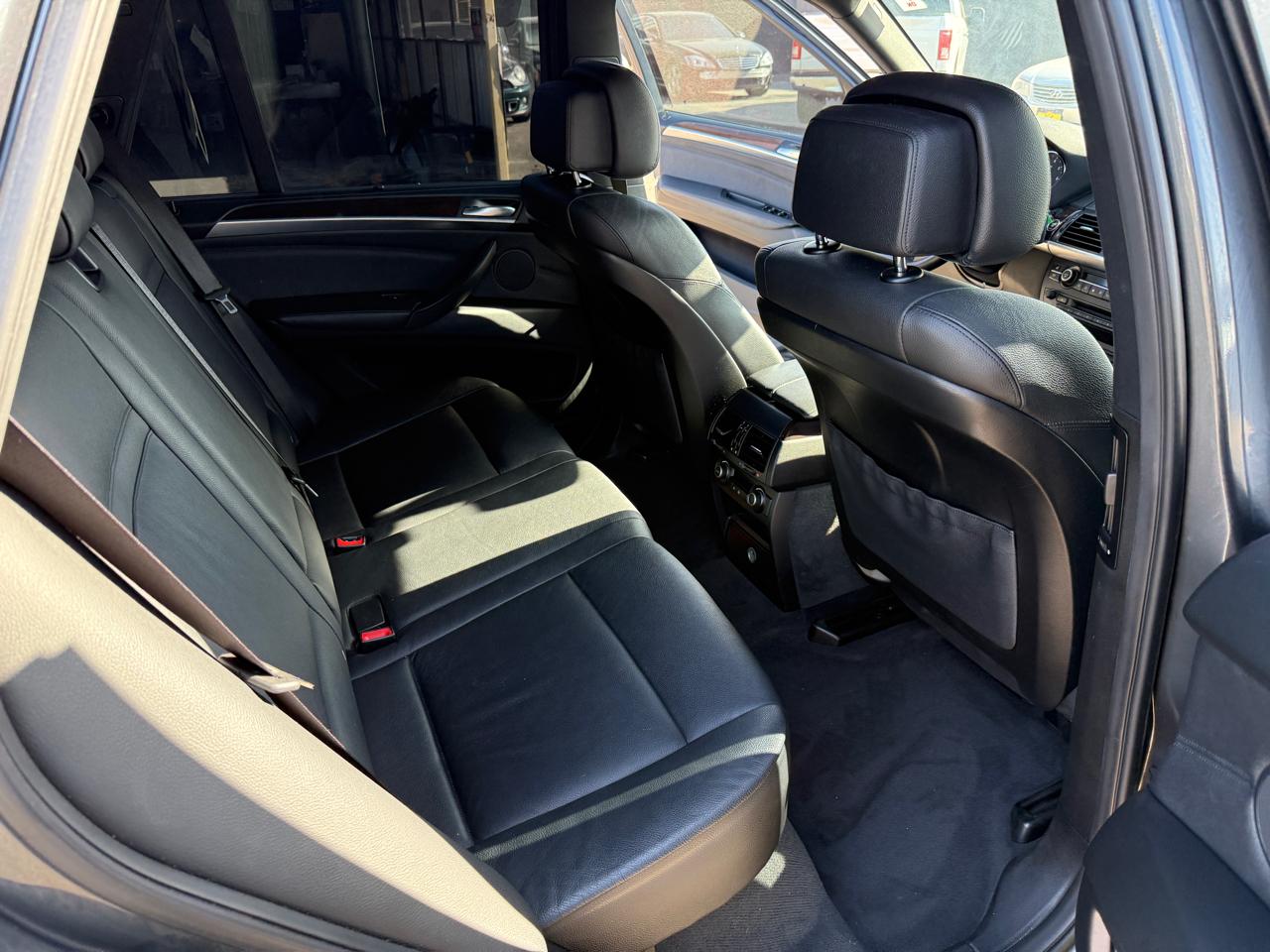 BMW X5  2011