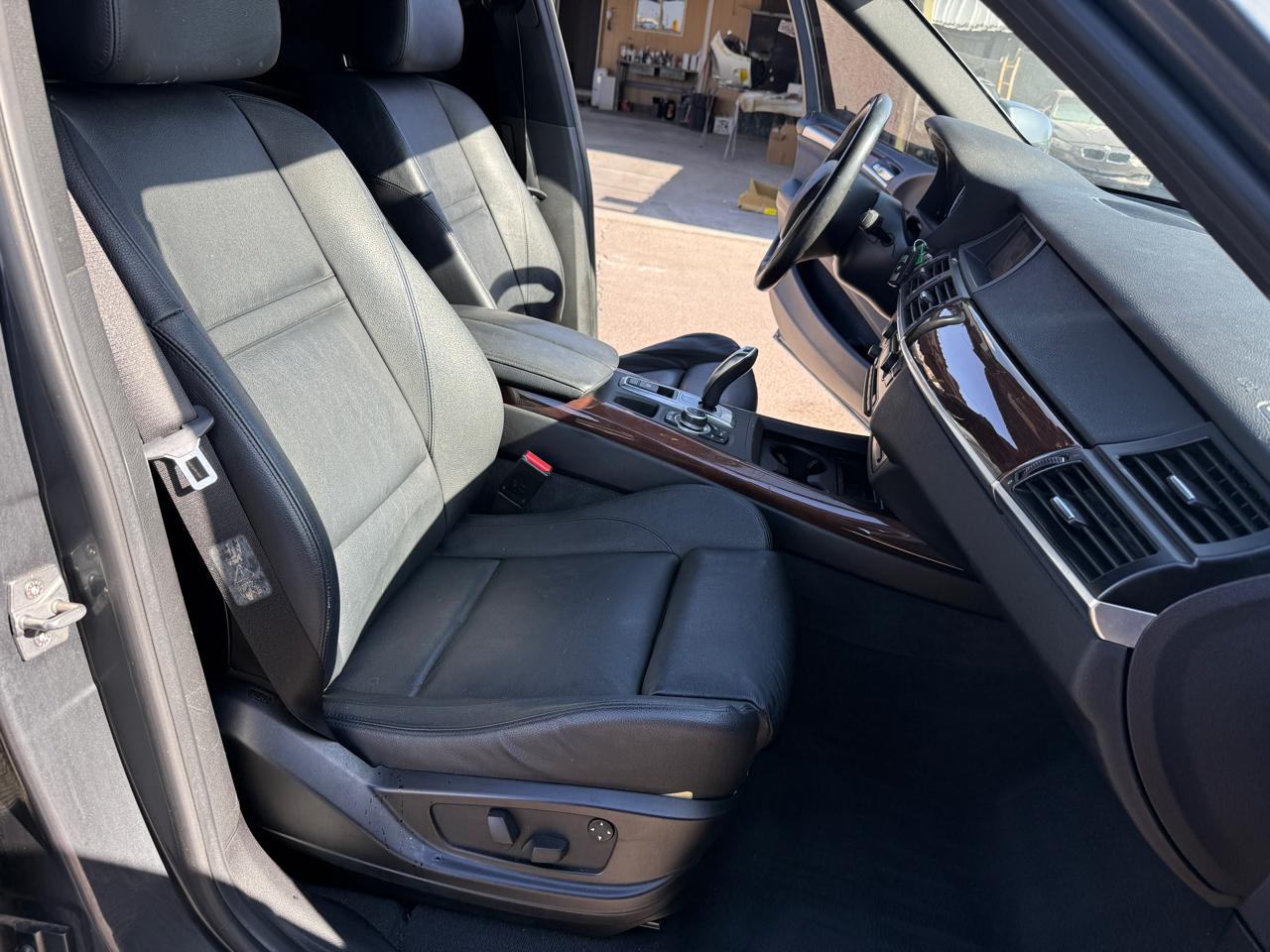 BMW X5  2011