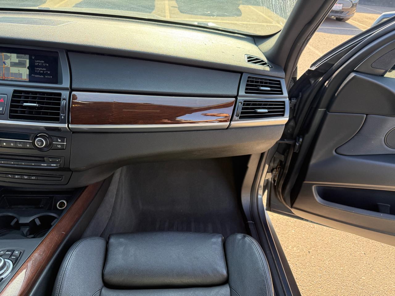 BMW X5  2011