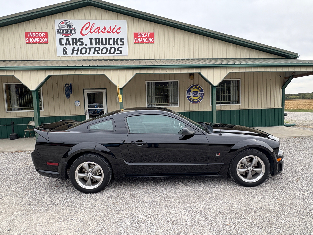 2005 Ford MUSTANG GT 2dr Cpe GT Deluxe