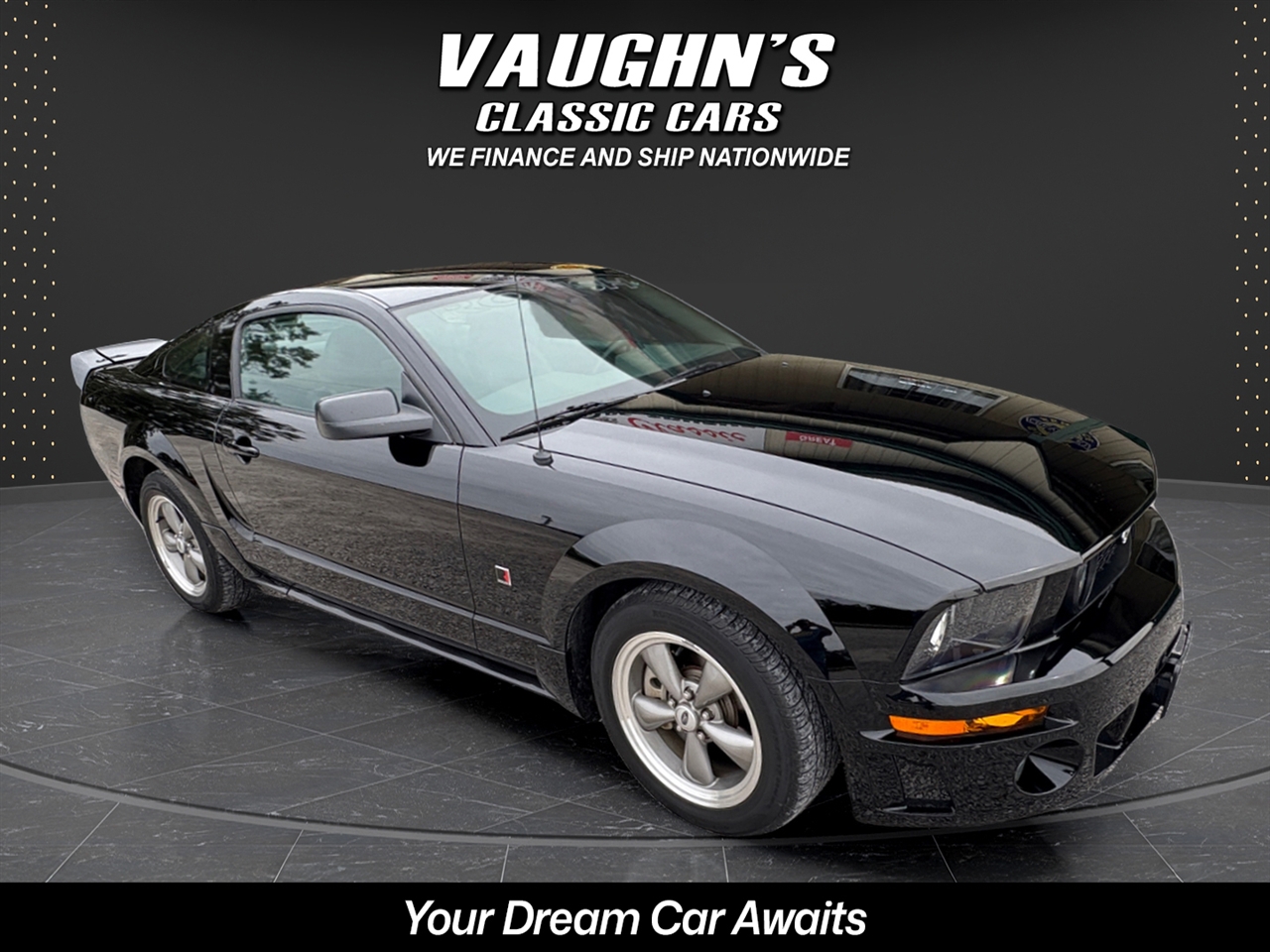 2005 Ford MUSTANG GT 2dr Cpe GT Deluxe