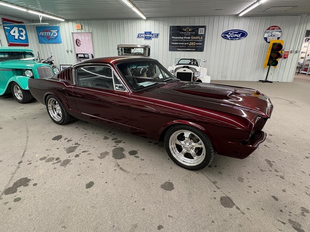 1966 Ford Mustang Fastback Custom Restomod