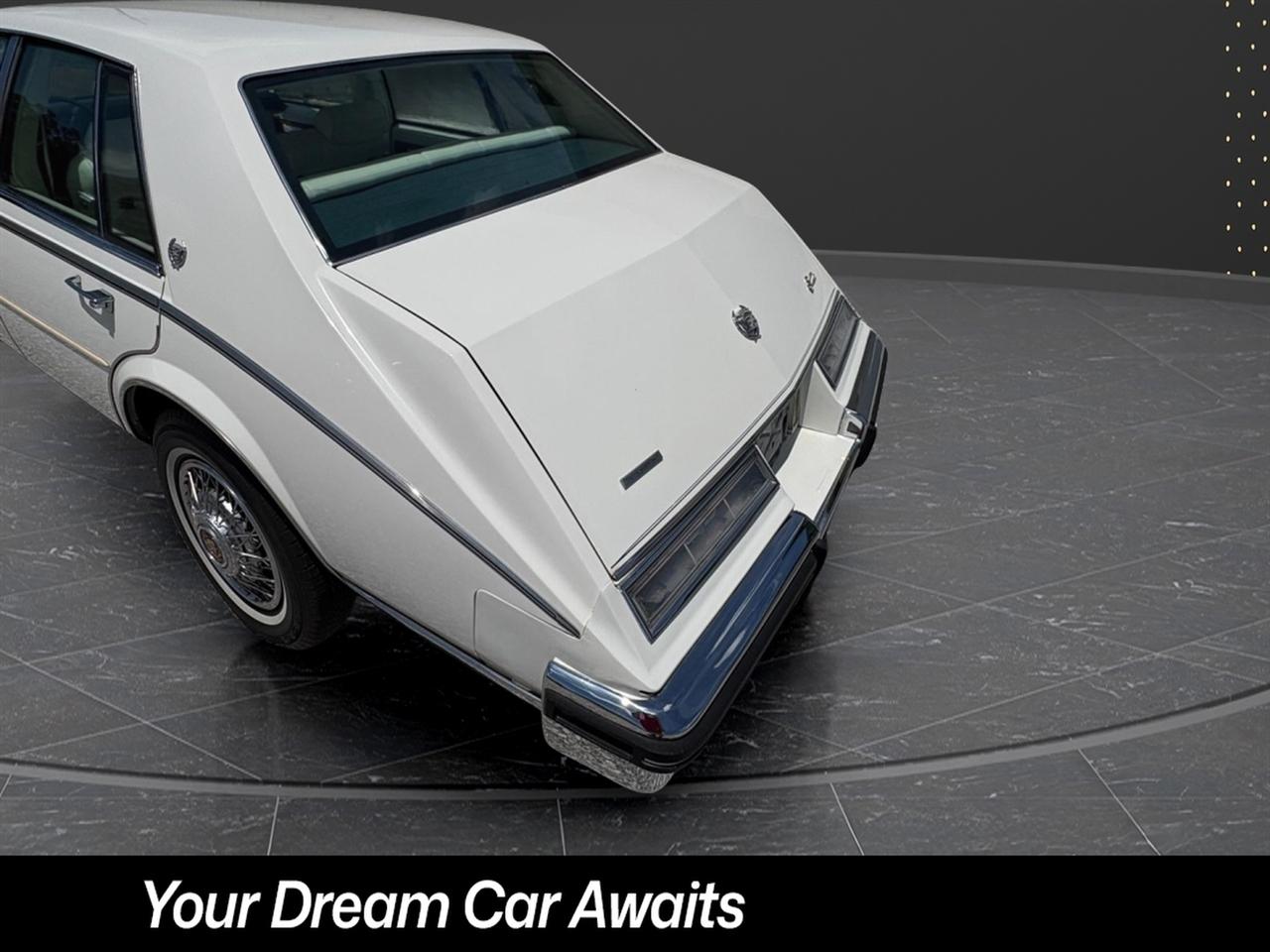 1985 Cadillac Seville - Photo 13
