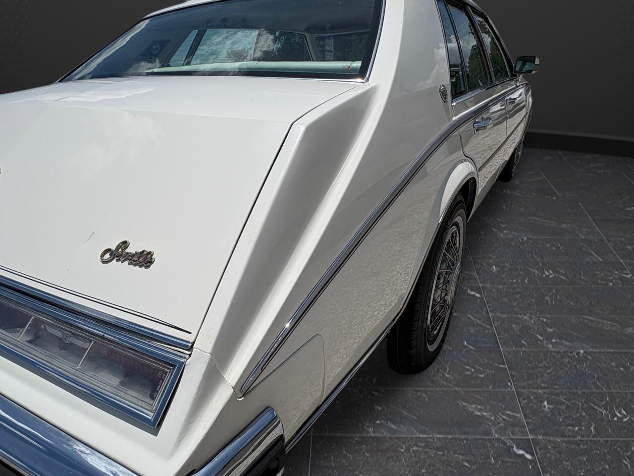 1985 Cadillac Seville - Photo 16