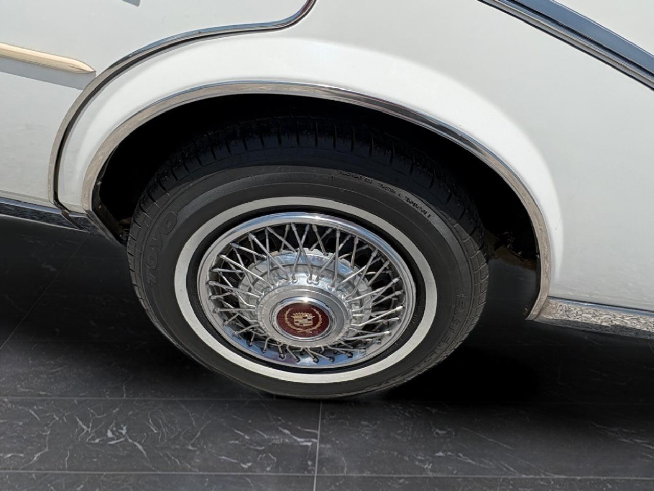 1985 Cadillac Seville - Photo 19