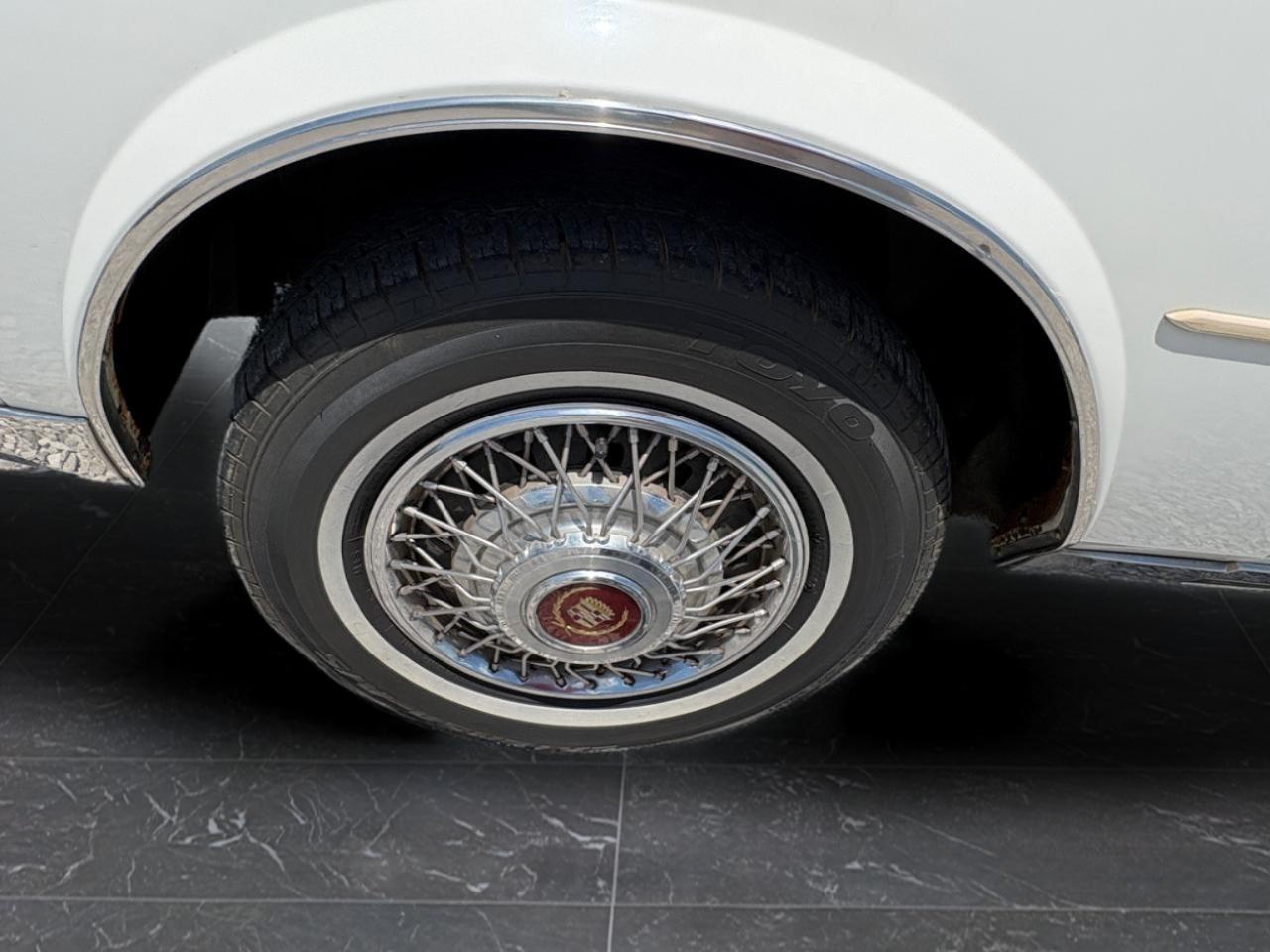 1985 Cadillac Seville - Photo 21
