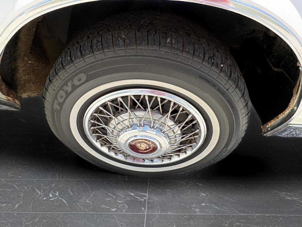 1985 Cadillac Seville - Photo 22
