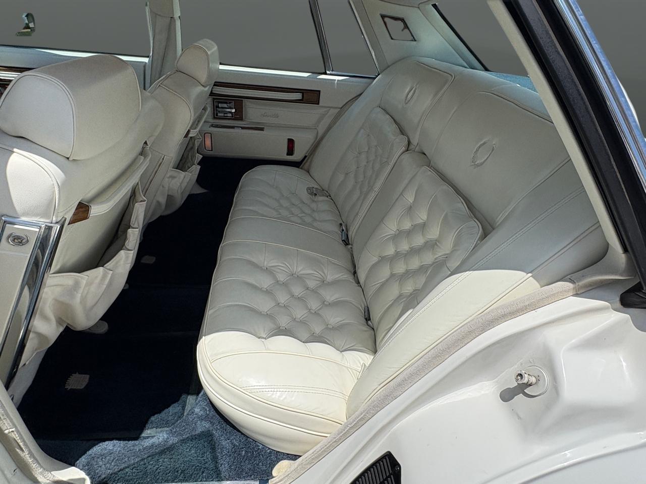 1985 Cadillac Seville - Photo 37