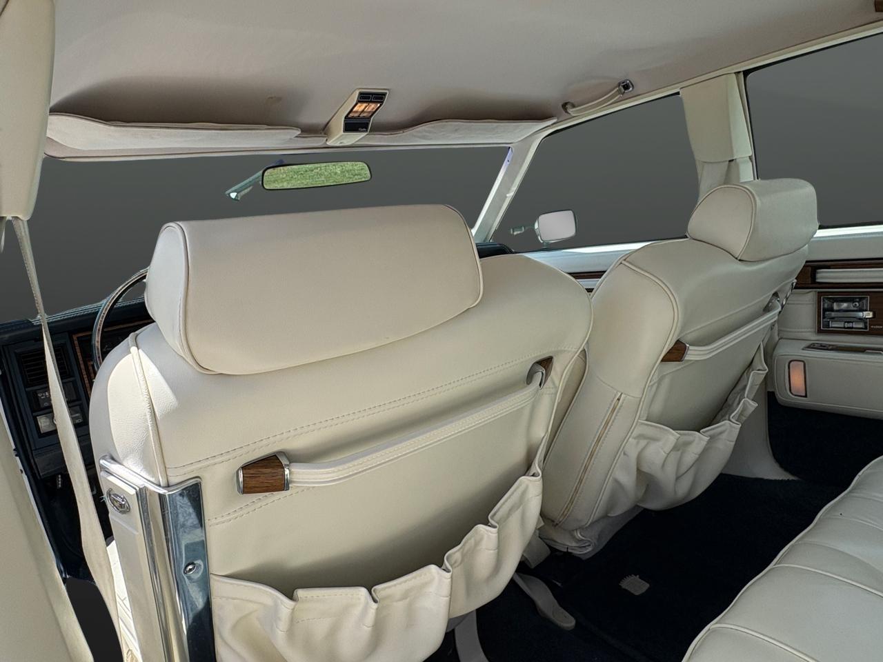 1985 Cadillac Seville - Photo 38
