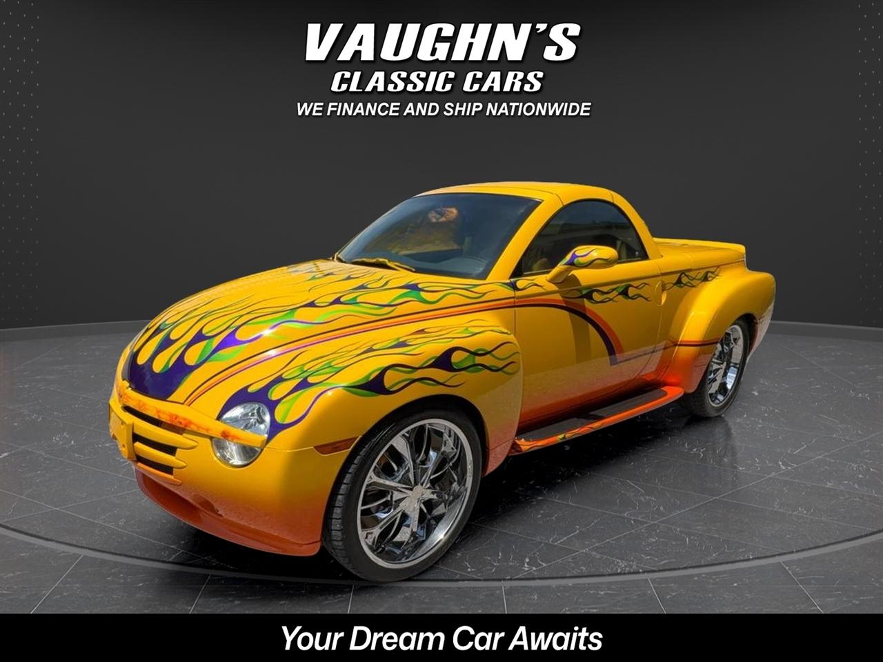 2004 Chevrolet SSR LS - Photo 11